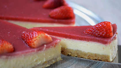 Сирник з полуницею