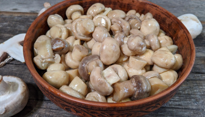 Мариновані печериці без води